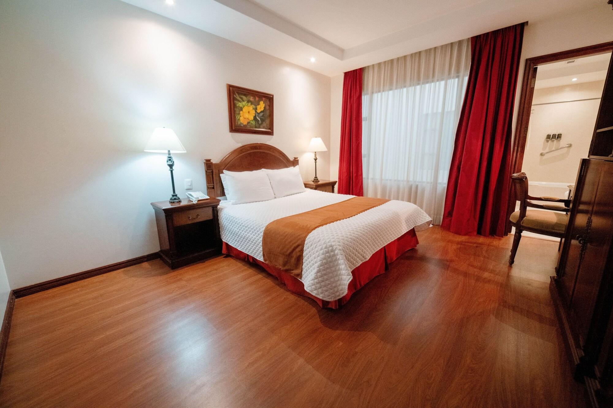 Grand Victoria Boutique Hotel Loja Bagian luar foto